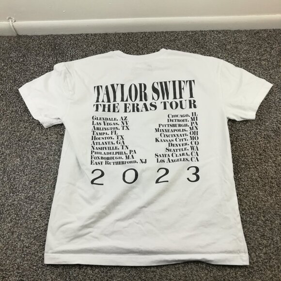 Taylor Swift T-Shirt Eras 2023 Tour Double Sided Graphic Mens Small - Picture 4 of 7